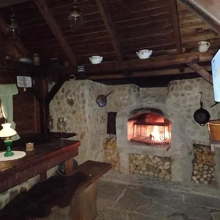 Roubenka Pod Lesem
