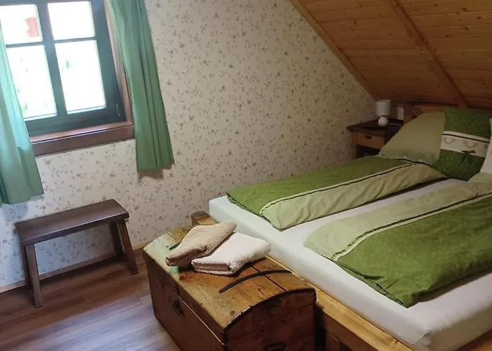 Roubenka Pod Lesem Cesky Jiretin